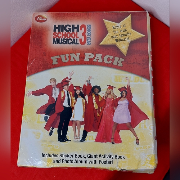 High School Musical 3 Sr. Yr Fun Pack Sticker, Activity & Photo Books, Poster - Picture 5 of 9